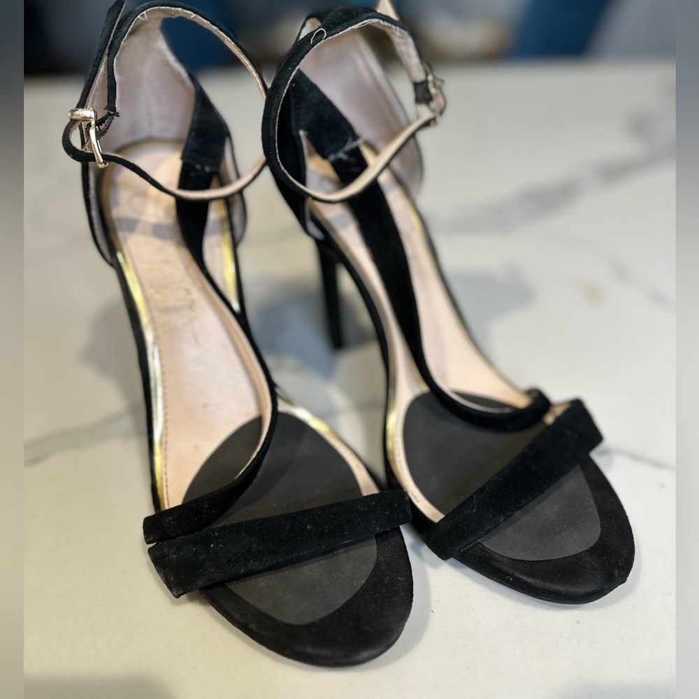 Jessica Simpson Suede Black Strappy, Open Toed High Heel. Like New!